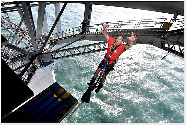 奧克蘭大橋 高空彈跳,奧克蘭大橋登頂,奧克蘭必去景點,爬奧克蘭大橋,韋文斯特 帆船 @壞波妞の旅行食踨