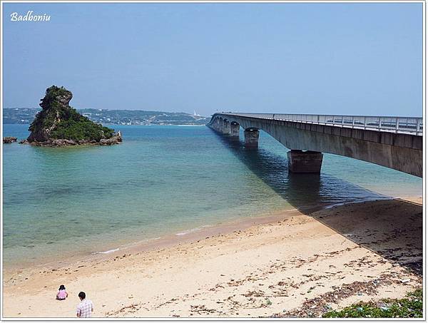 【遊】【沖繩】古宇利大橋．沖繩必去的無料兜風景點，我們終於來了~ - 沖繩自由行 - 壞波妞の旅行食踨
