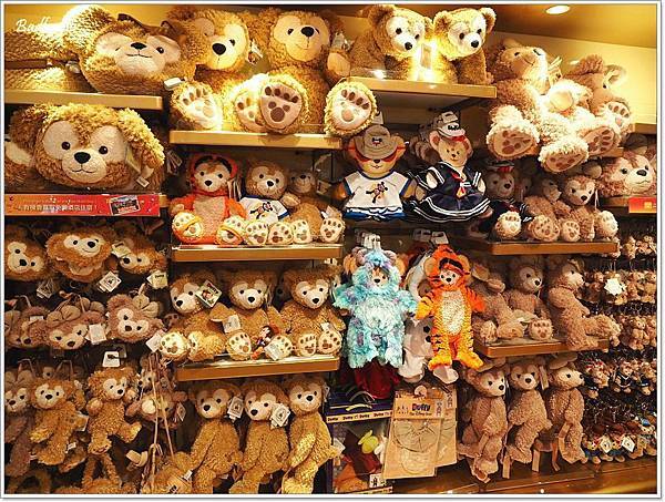 【買】【香港】香港機場 迪士尼Disney專賣店．這裡也買得到Duffy熊喔! - 遊&買 - 壞波妞の旅行食踨