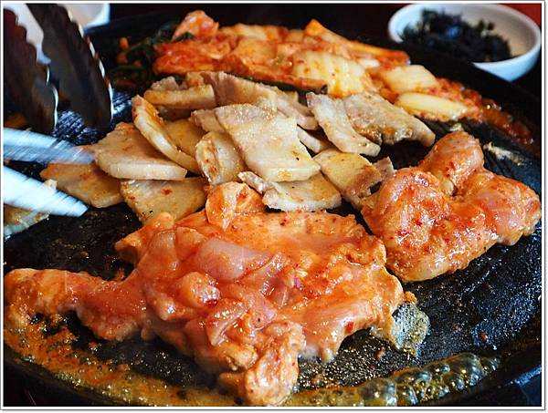 【食】【台北】HONEY PIG・美國來的24小時韓式燒肉店 - 24小時燒肉 - 壞波妞の旅行食踨