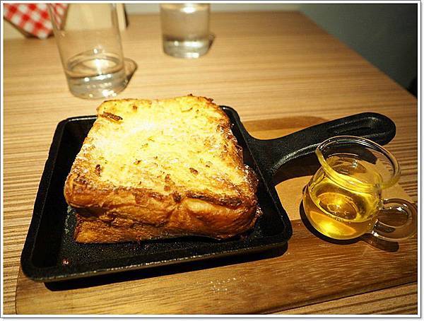 【食】【台北】bread espresso& taiwan．來自東京表參道的法式土司! - 台北好吃麵包 - 壞波妞の旅行食踨