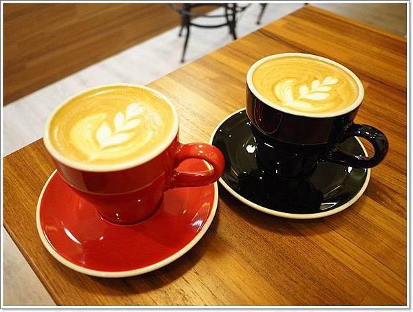 【食】【嘉義】貓頭鷹咖啡OWL COFFEE．平價也有好咖啡 - 推薦 - 壞波妞の旅行食踨