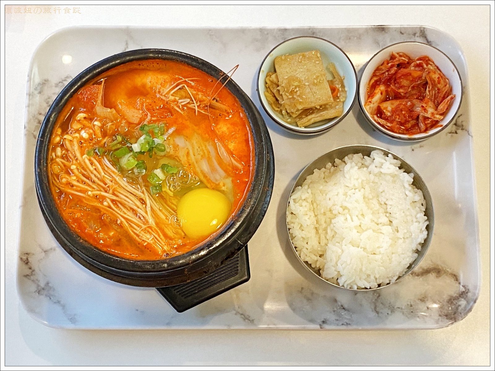 【台中韓式】首爾飯桌 教育大學店，便宜實惠的韓式餐廳，韓式飯捲是招牌 - 壞波妞の旅行食踨