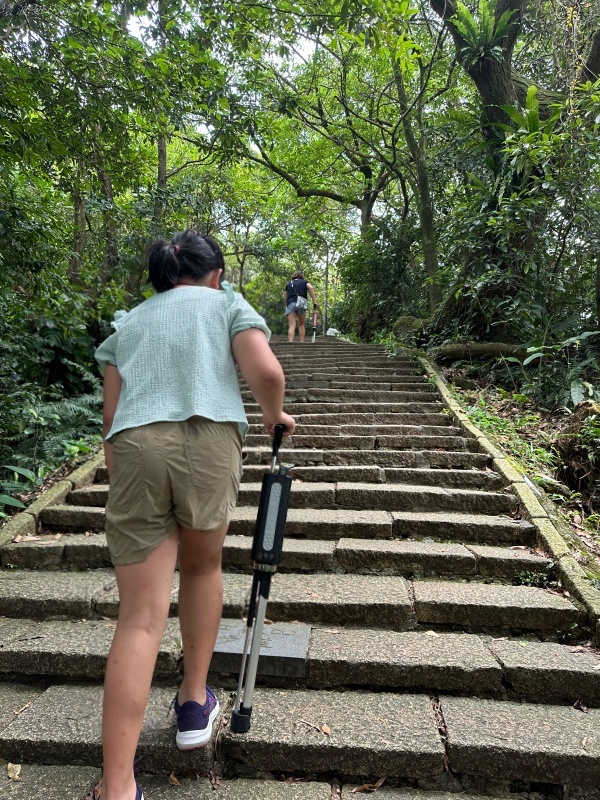 泰達隨身椅團購,泰達隨身椅操作方式,泰達隨身椅評價,泰達隨身椅重量,隨身椅推薦 @壞波妞の旅行食踨